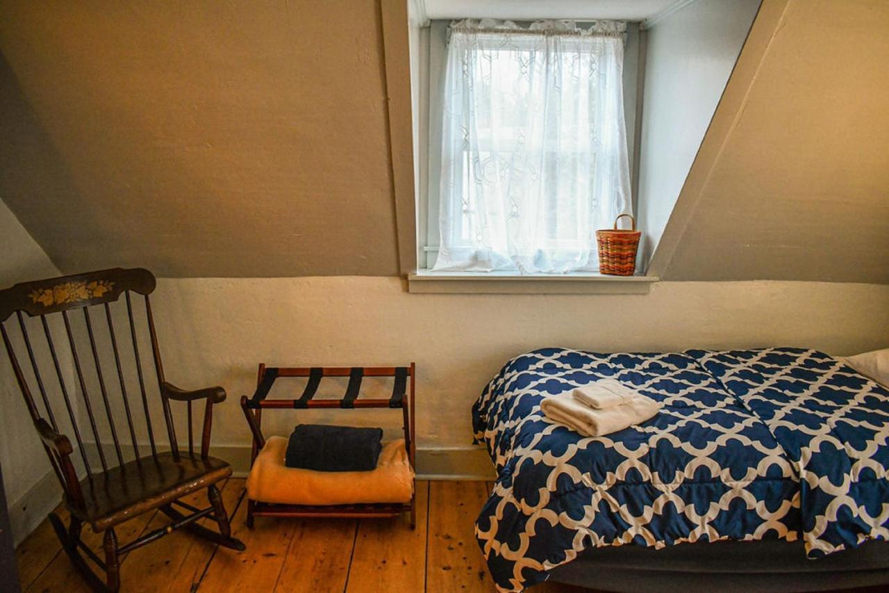 Brook Road Inn Goshen エクステリア 写真