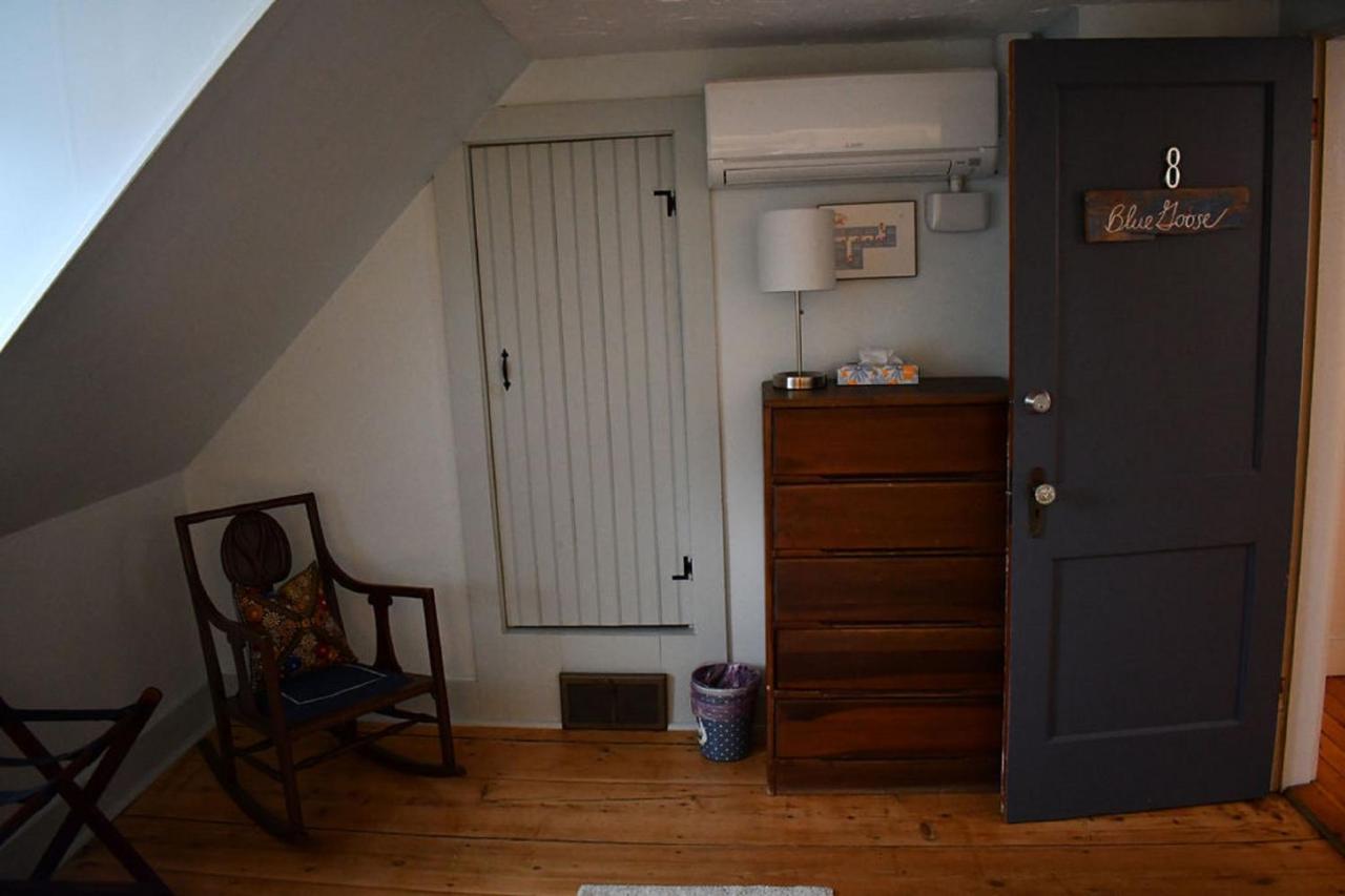 Brook Road Inn Goshen エクステリア 写真