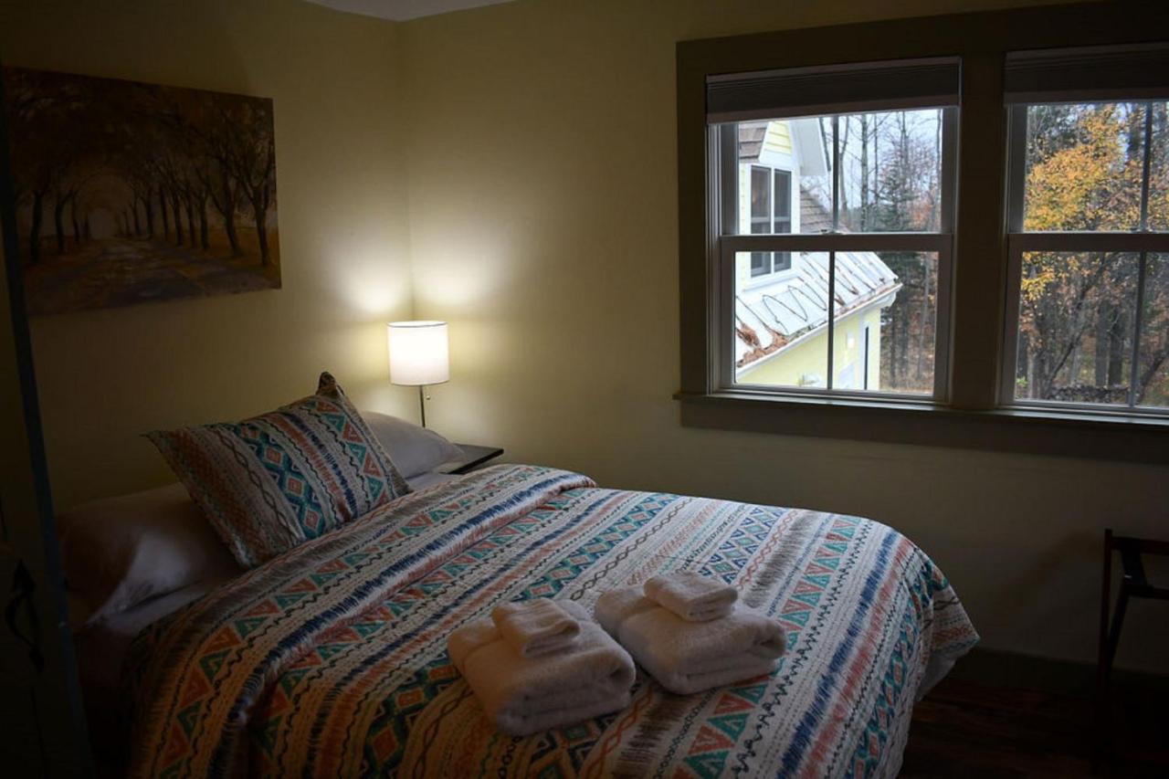 Brook Road Inn Goshen エクステリア 写真
